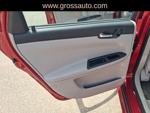 Used 2015 Chevrolet Impala LT w/ LT Sunroof Package FWD image 19