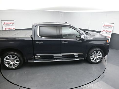 Used 2022 Chevrolet Silverado 1500 High Country w/ High Country Premium Package image 34