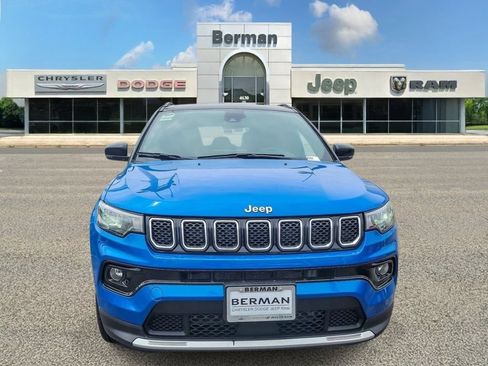Certified 2024 Jeep Compass Limited AWD/4WD image 2