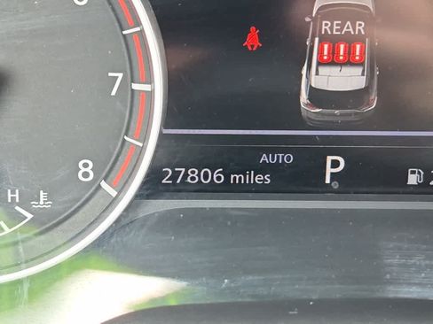 Used 2023 Nissan Rogue SV AWD/4WD image 16