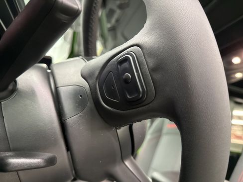 New 2025 Jeep Wrangler Unlimited Rubicon image 19