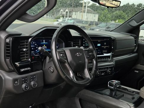 Used 2023 Chevrolet Silverado 1500 ZR2 w/ Technology Package AWD/4WD image 17