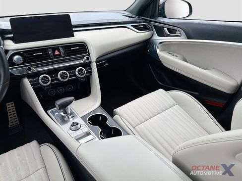 Used 2023 Genesis G70 2.0T w/ Sport Prestige Package RWD image 24