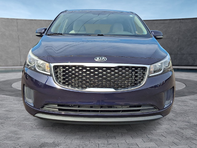 Used 2018 Kia Sedona LX FWD image 2