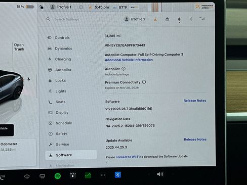 Used 2023 Tesla Model 3 Standard Range image 17