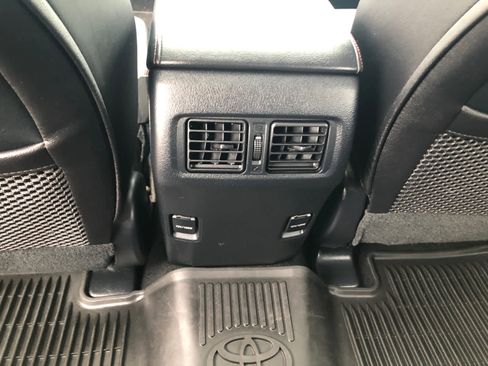 Used 2018 Toyota 4Runner TRD Off-Road Premium image 31