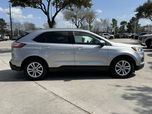 Used 2020 Ford Edge SEL w/ Convenience Package image 3