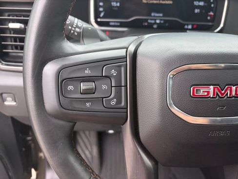 Used 2023 GMC Sierra 1500 AT4 w/ Technology Package AWD/4WD image 6
