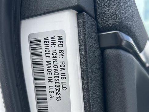 New 2025 Jeep Grand Cherokee Laredo X image 23