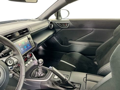 Used 2025 Toyota GR86 Premium w/ Performance Package RWD image 20