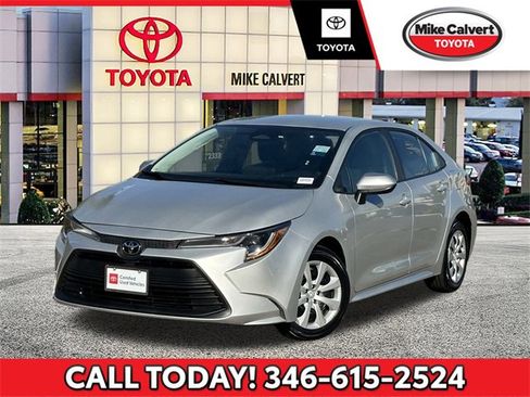 Certified 2024 Toyota Corolla LE image 1