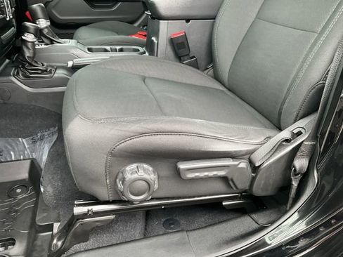 Used 2020 Jeep Gladiator Sport w/ Quick Order Package 24S image 27