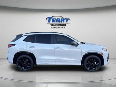 New 2025 Volkswagen Tiguan SE R-Line