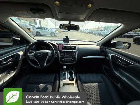 Used 2016 Nissan Altima 2.5 S w/ Power Driver Seat Package FWD image 11