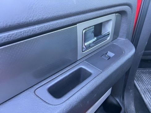 Used 2011 Ford F150 Raptor image 16