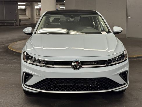 New 2025 Volkswagen Jetta SEL image 33