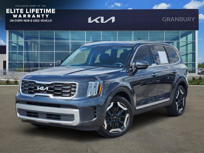 Used 2023 Kia Telluride S w/ S Sunroof Package
