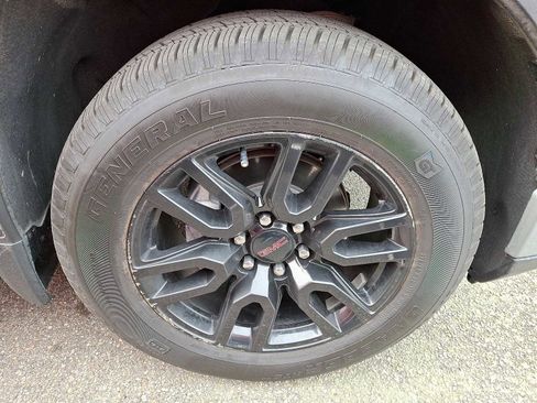 Used 2023 GMC Sierra 1500 Pro w/ Graphite Edition image 5