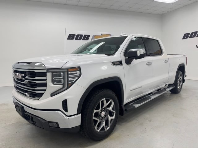 Used 2023 GMC Sierra 1500 SLT w/ SLT Premium Package AWD/4WD image 1