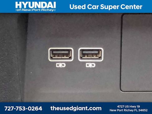Used 2019 Volkswagen Atlas SEL FWD image 16