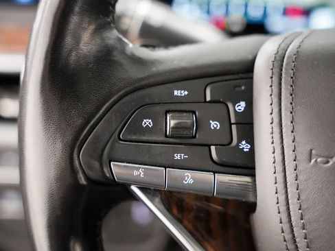 Used 2022 Cadillac Escalade ESV Sport Platinum w/ LPO, ONYX Package AWD/4WD image 15