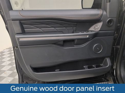 Certified 2023 Ford Expedition Platinum RWD image 35