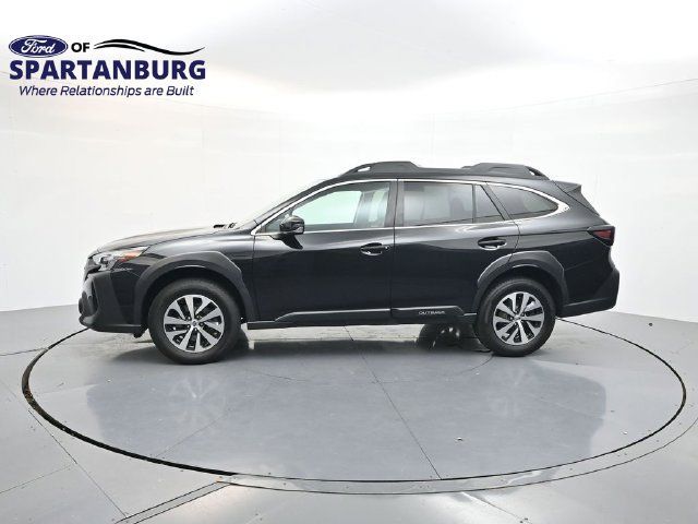 Used 2024 Subaru Outback Premium AWD/4WD image 4