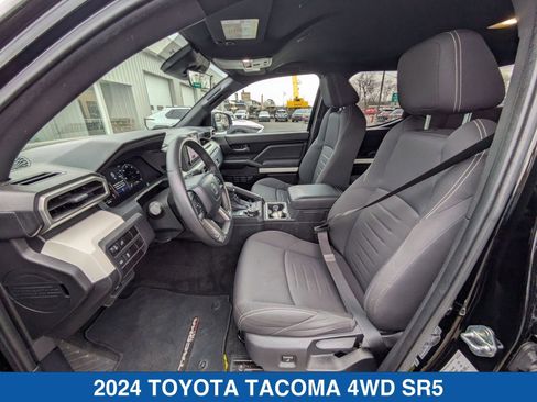 Used 2024 Toyota Tacoma TRD Off-Road image 25
