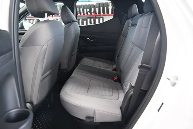 Used 2023 Hyundai Santa Cruz SEL AWD/4WD image 13