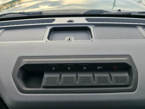 Used 2024 Ford Bronco Everglades image 41