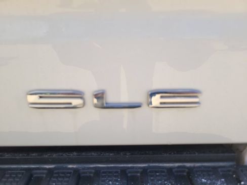 Used 2021 GMC Sierra 1500 SLE AWD/4WD image 7