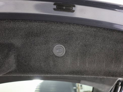 Used 2022 Tesla Model S Plaid image 32