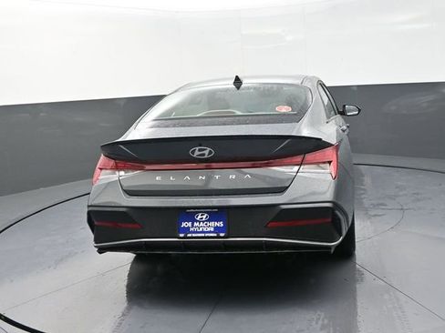 New 2026 Hyundai Elantra SEL Sport Premium FWD image 7