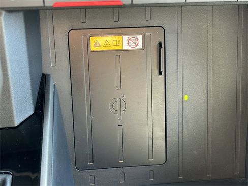 Used 2022 Toyota Tundra Limited image 35