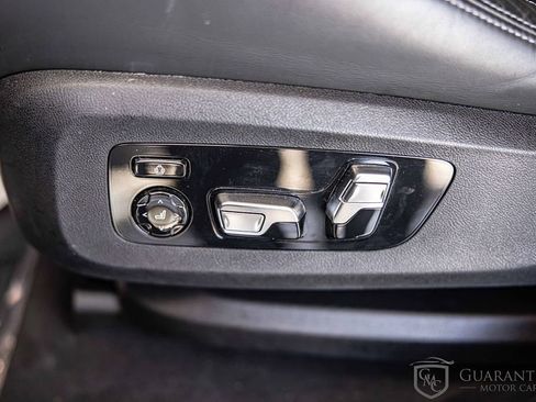 Used 2025 BMW X6 M Competition w/ Executive Package AWD/4WD image 23