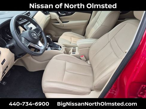 Used 2017 Nissan Rogue SL w/ SL Premium Package AWD/4WD image 25