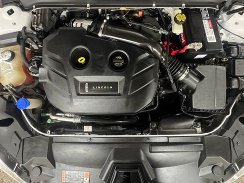 Used 2017 Lincoln MKZ Reserve AWD/4WD image 40