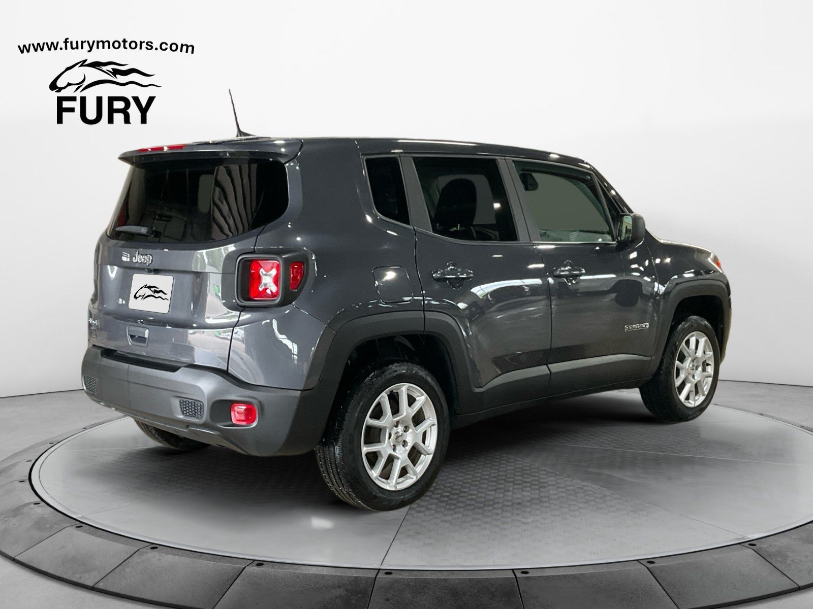 Used 2023 Jeep Renegade Latitude AWD/4WD image 4