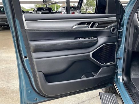 New 2026 Jeep Grand Wagoneer L Limited AWD/4WD image 10