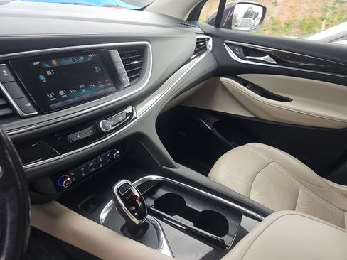 Used 2018 Buick Enclave Premium w/ Experience Buick Package image 16