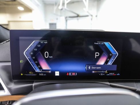 Used 2025 BMW 330i xDrive Sedan w/ Premium Package image 14