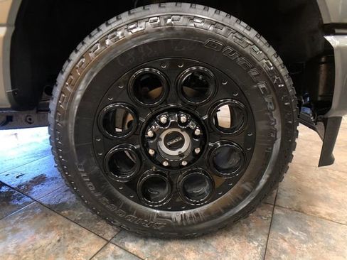 New 2026 Ford F250 Lariat w/ Black Appearance Package image 9