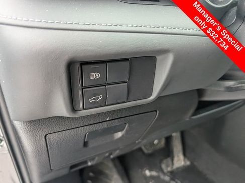 Used 2022 Toyota Highlander XLE image 17