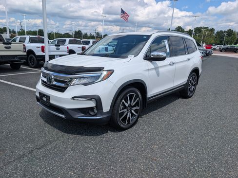 Used 2021 Honda Pilot Touring image 7