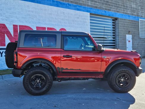 Used 2022 Ford Bronco Wildtrak image 8