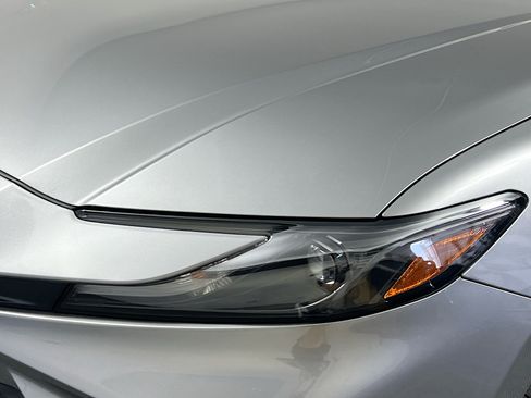 Used 2026 Toyota Camry SE FWD image 11