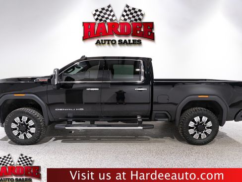 Used 2026 GMC Sierra 2500 Denali w/ Technology Package AWD/4WD image 1