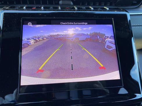 New 2025 Jeep Grand Cherokee Laredo image 11