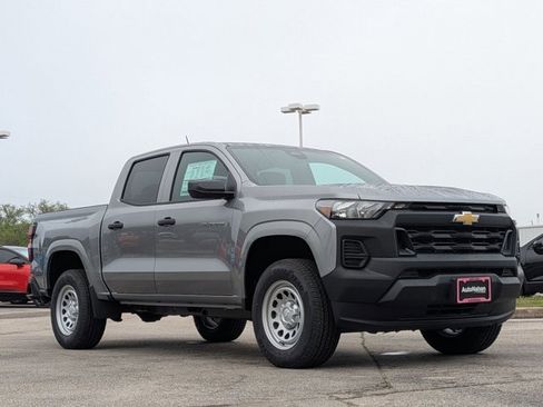 New 2026 Chevrolet Colorado W/T image 3