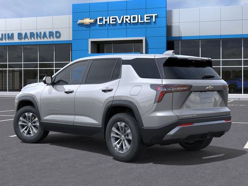 New 2026 Chevrolet Equinox LT AWD/4WD image 3